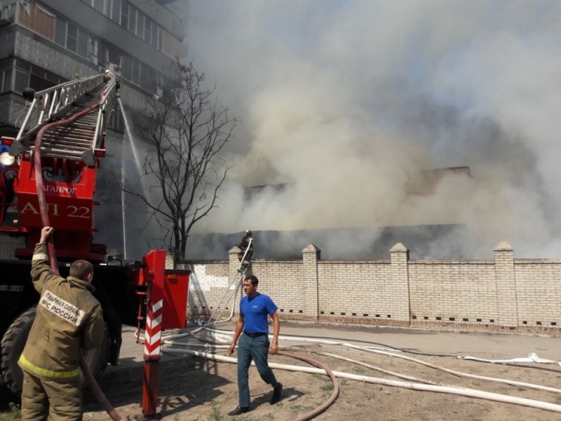 Пожар на фабрике мороженого в Таганроге: подробности