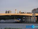 Мужчина спрыгнул с Ворошиловского моста в Ростове